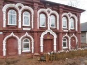 Дом, построенный под руководством местного архитектора Ф.А.Макарова в селе Большом Устинском Шарангского района, фото Ивана Коротаева