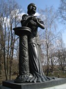 Винниково. Памятник певице Н.Плевицкой, 2007 год, фото Елены Холодовой