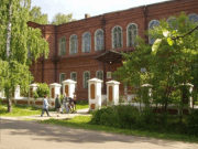 Бывшее здание женской гимназии в Варнавине, фото предоставлено Галиной Цыгановой